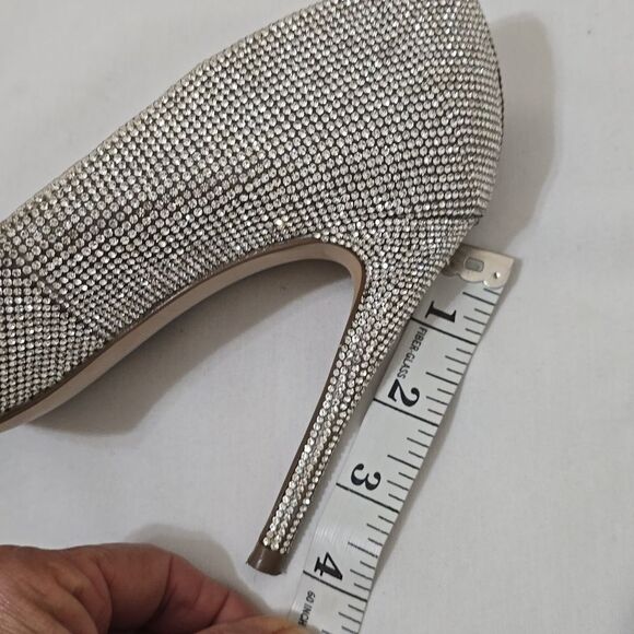 Steve Madden Daisie Crystal Pump Heels Size: 7 - Picture 4 of 7
